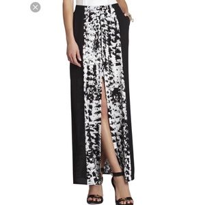 BCBG Black and white skirt